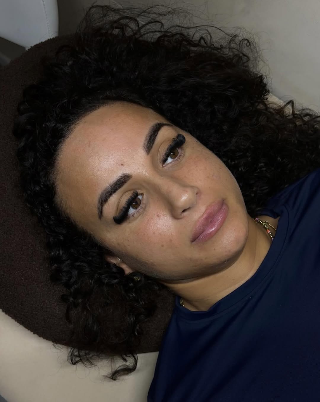 Light Volume wimperextensions — Dhyva Lashes Apeldoorn